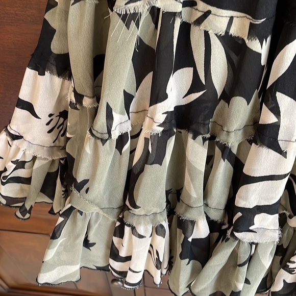 Mix Nouveau Embellished Tiered Skirt M - Picture 3 of 10